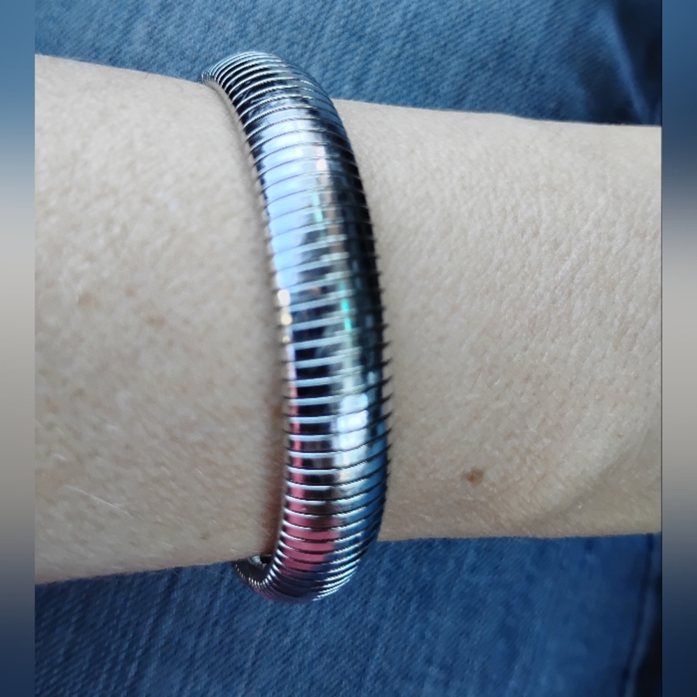 Silver Ribbed Bracelet PARKLANE Silver Tone Fley Stretchy